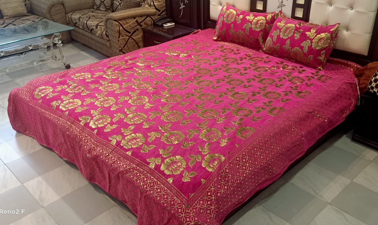 Buy Chenille Bedsheets Online - Image 10