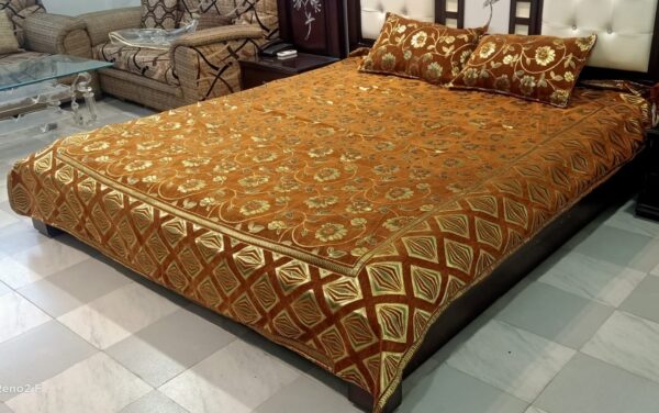 Buy Chenille Bedsheets Online - Image 12