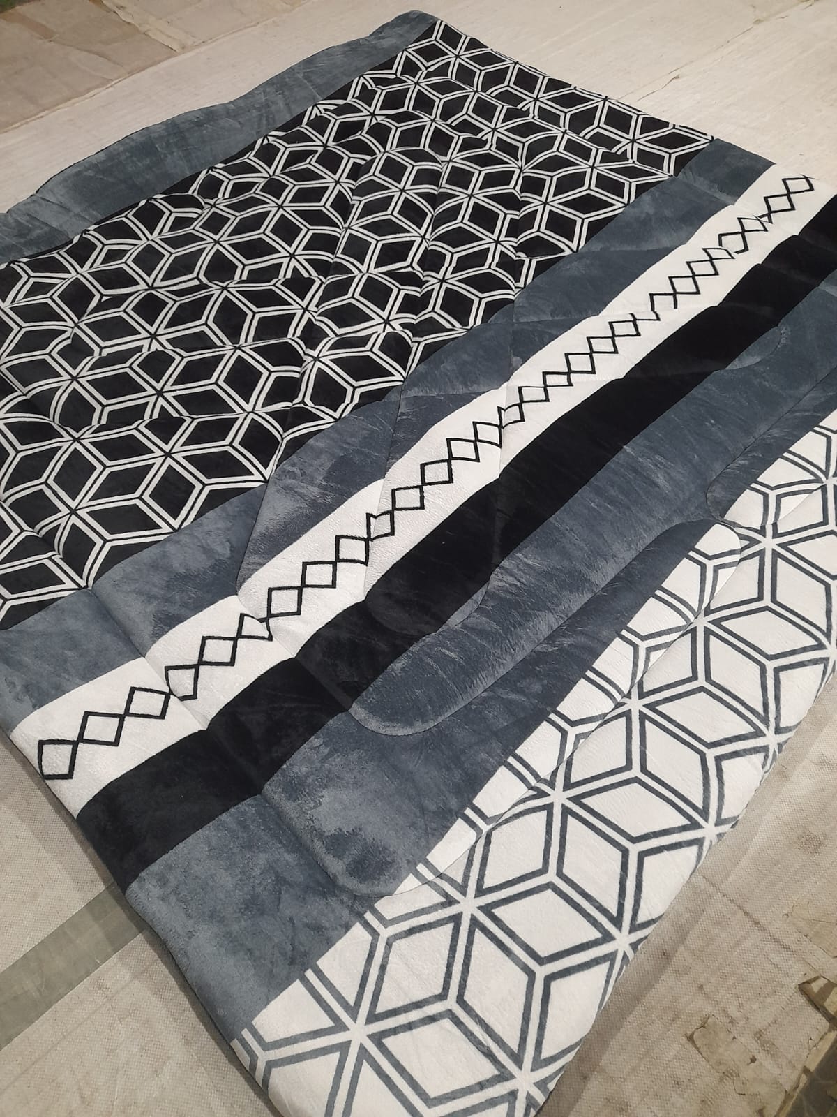 Buy Quilt Online - Image 13