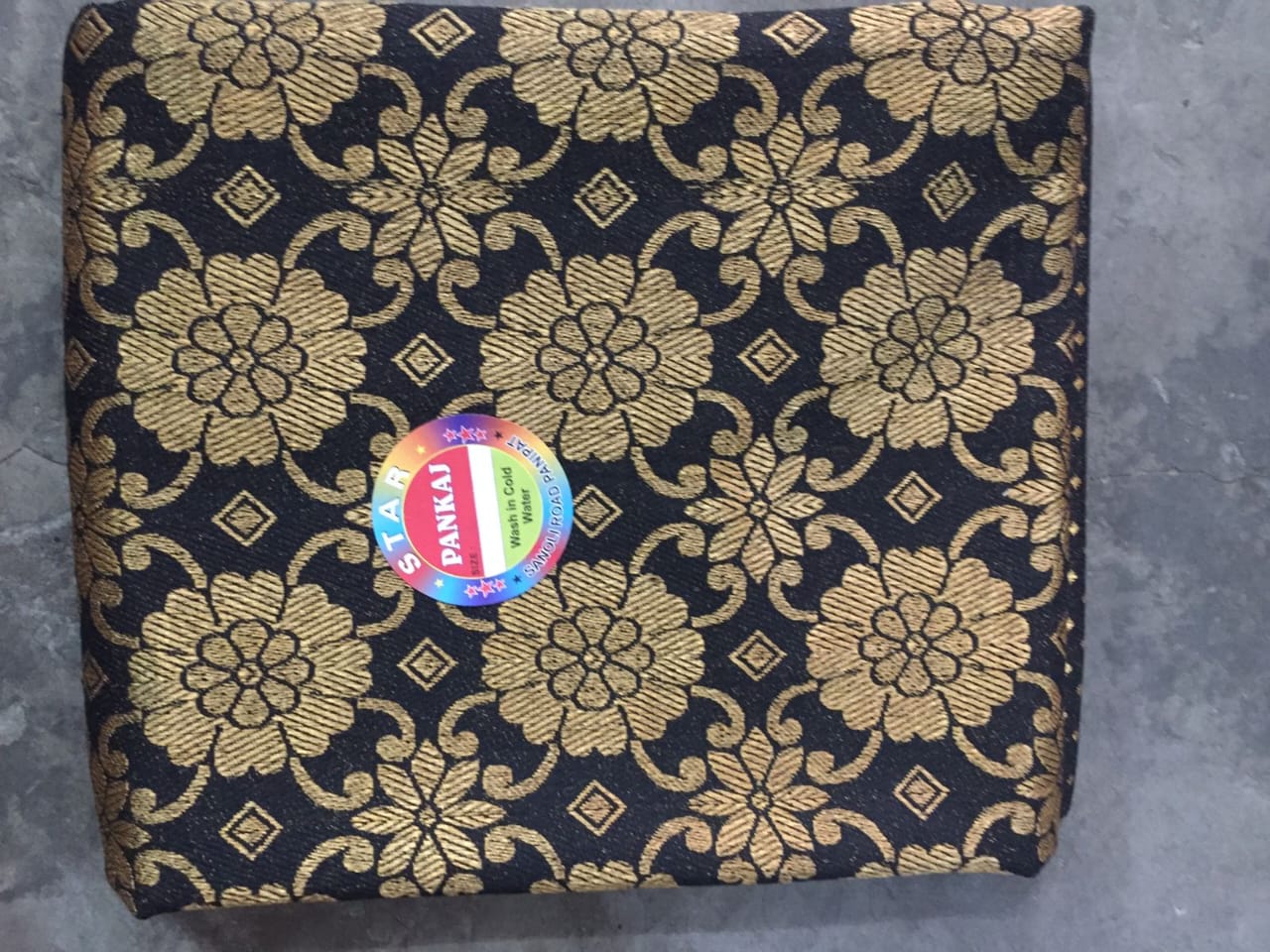 Buy Solapuri Cotton Bedsheets Online - Image 9